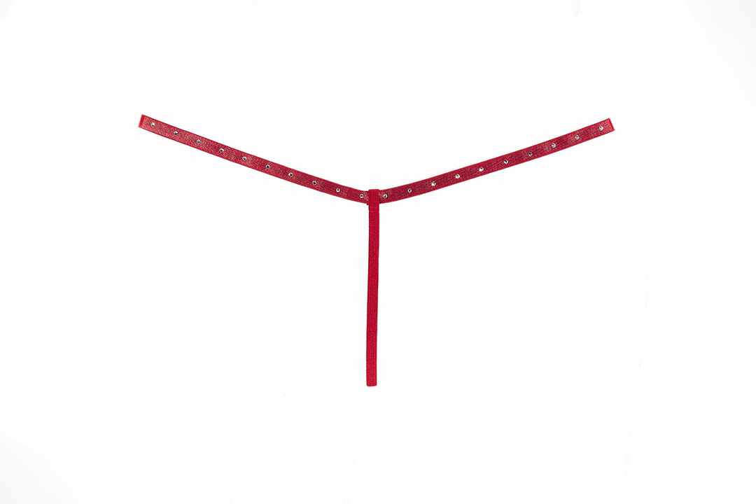 Elle G-String